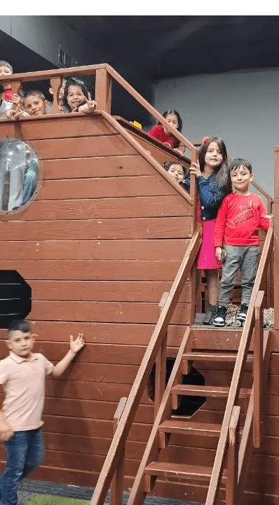 Iglesia Restaurando Naciones / Restoring Nations Church