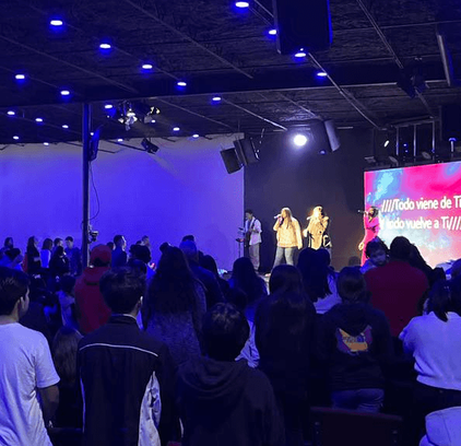 Iglesia Restaurando Naciones / Restoring Nations Church