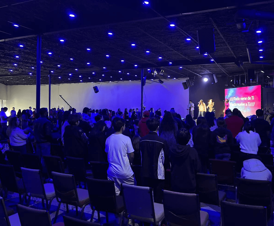 Iglesia Restaurando Naciones / Restoring Nations Church